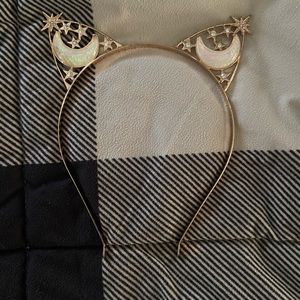Gold metal crystal cat ear with moons